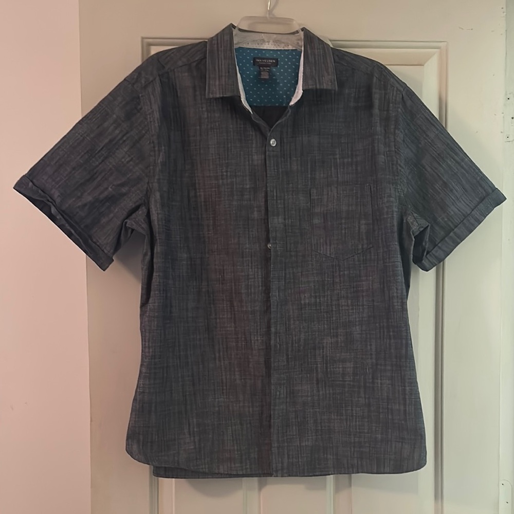 Men's Gray Short Sleeve Shirt